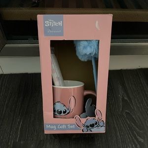 NWT lilo and stitch gift set